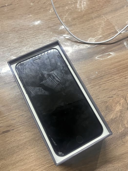 Продам обменяю iphone 8 plus