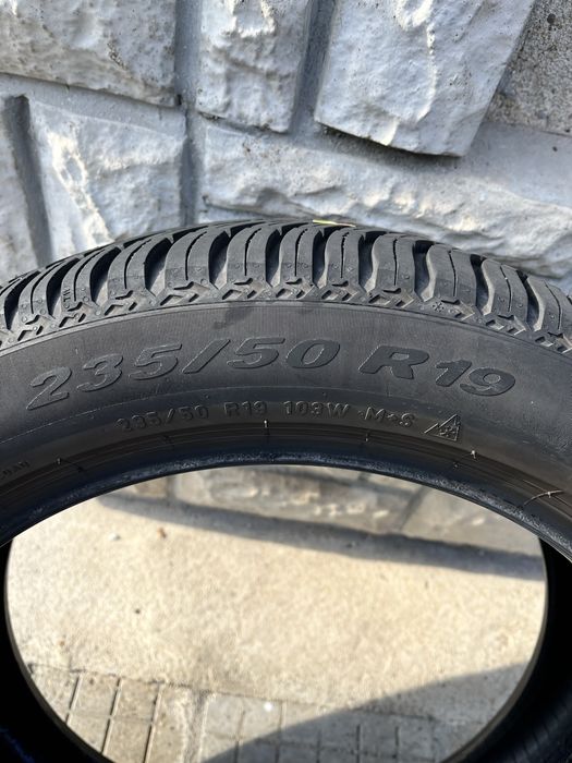 235/50/19 Пирели All season