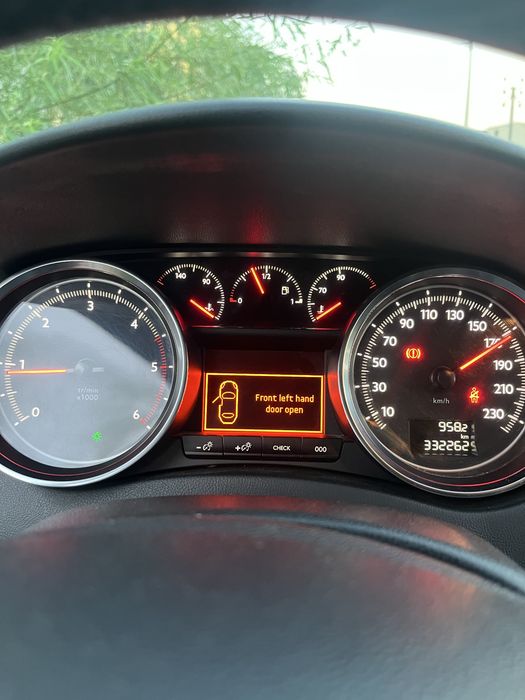 Vand peugeout 508 2012