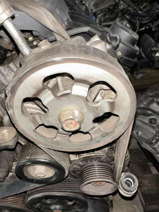 Гур насос на Honda CR-V K24