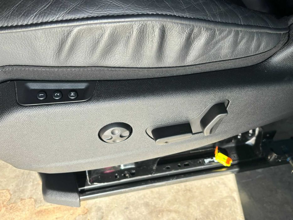 interior citroen ds 7 2019 cu tot cu fete de usi impecabil