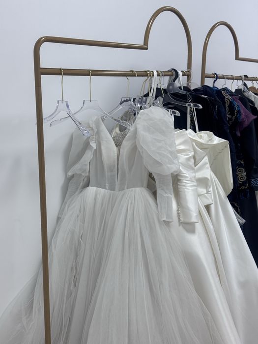 Той көйлектері барлығы сатылады