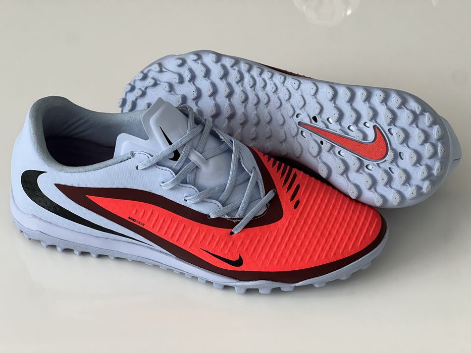 Футболни обувки Nike Phantom 6