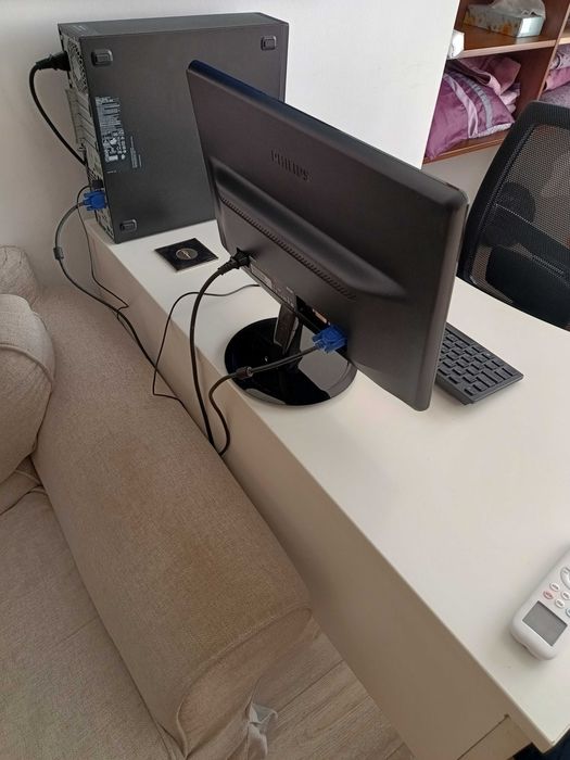 Монитор PHILIPS 196V