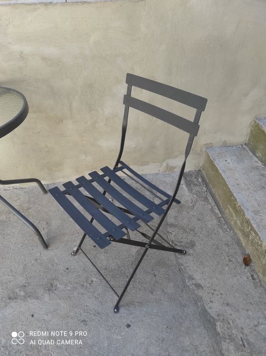 Градински метални столове