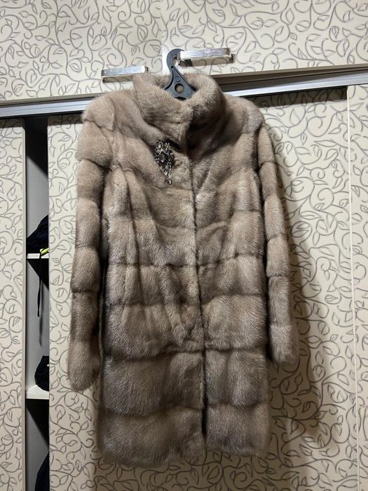 Шуба норковая              .