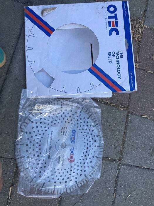 Panza Diamantata pentru Taiat Beton Otec TX15 300x20mm Germania Noua