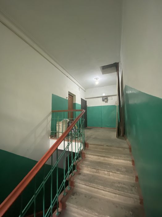 Продается 2-х комн квартира , район Кирова