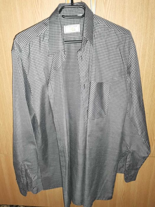 Blugi si camasi barbati