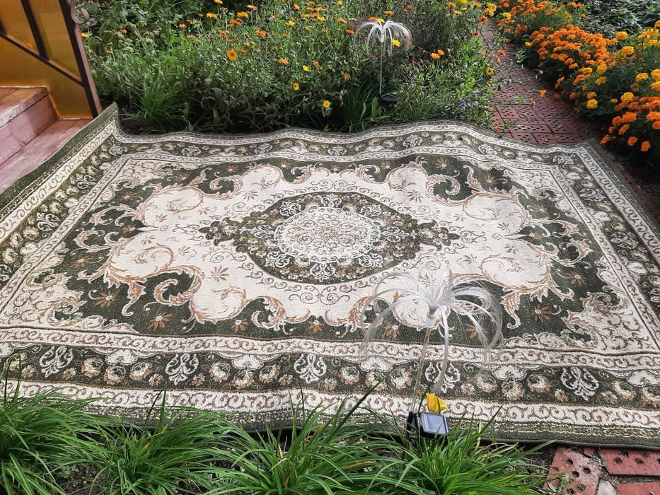 Продам ковер 2×3м