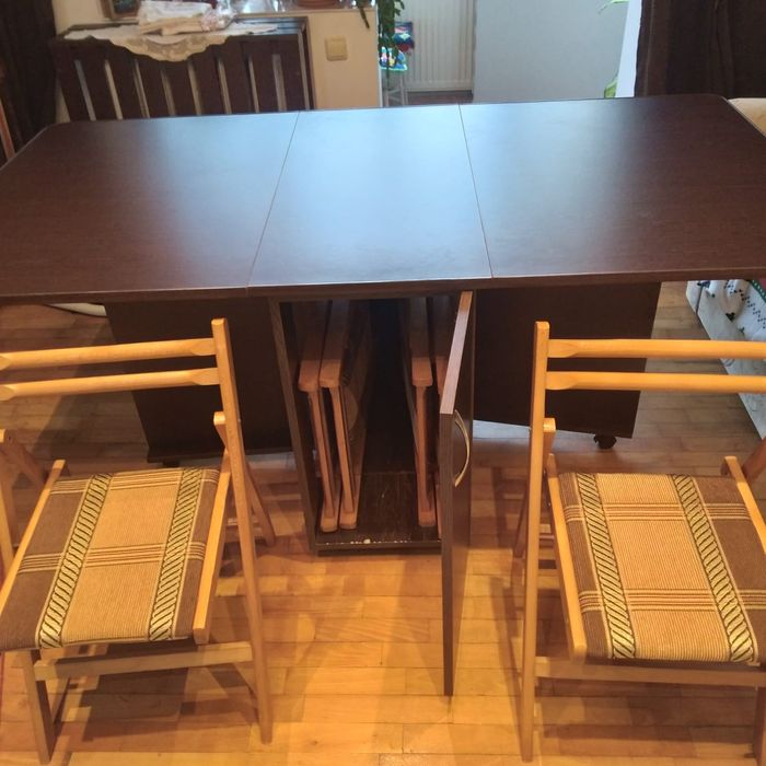 Masa pliabila cu scaune