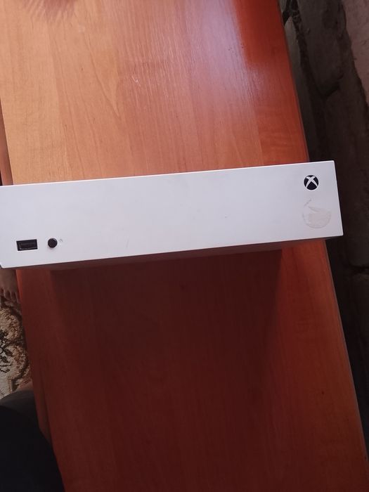 Продаю xbox в идеальном состоянии