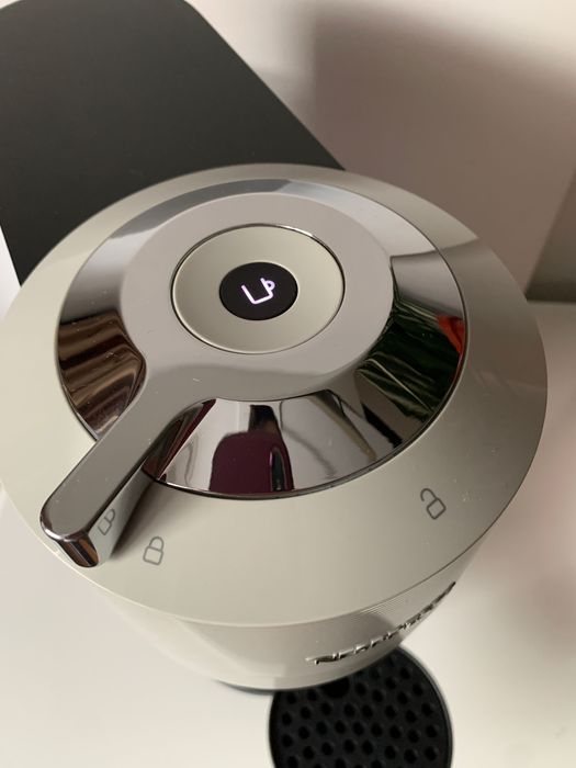 Nespresso Vertuo Next cafea in stare buna