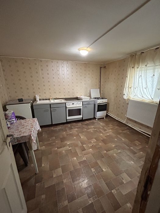 Inchiriez garsoniera