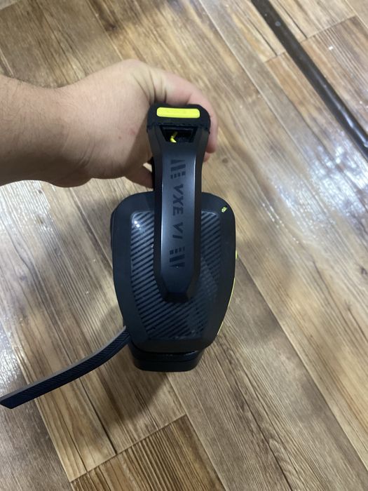 продам игровые наушники
