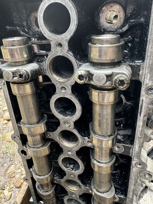 Глава от BMW  E90 320D M47