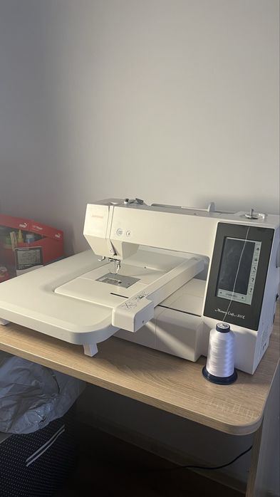 Вышивальная машина Janome Memory Craft 500-e