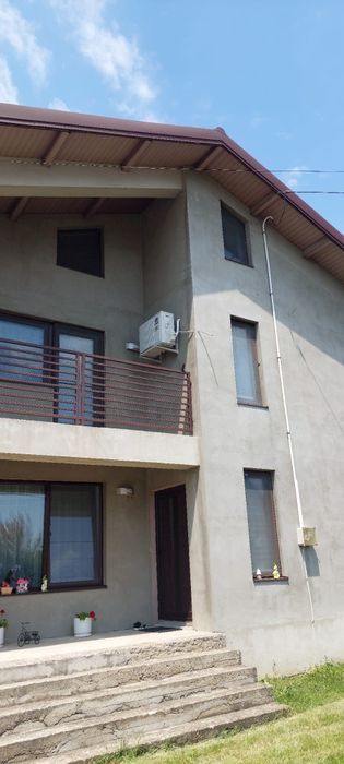 Casa cu 5 camere+vita de vie 900mp,Valea Calugareasca ,Dn1B,utilitati