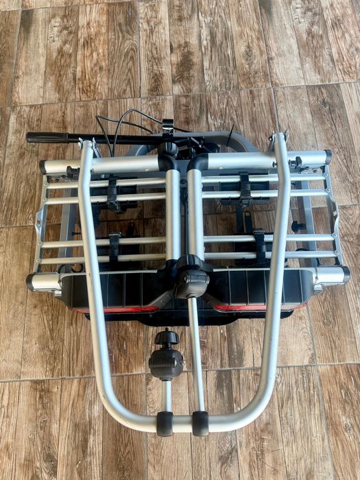 Suport masina pentru  2 biciclete Thule