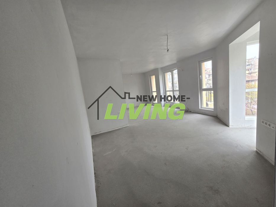 Продава се Тристаен апартамент в Пловдив, Съдийски - 99 кв.м за 1005 €/кв.м - Снимка #1