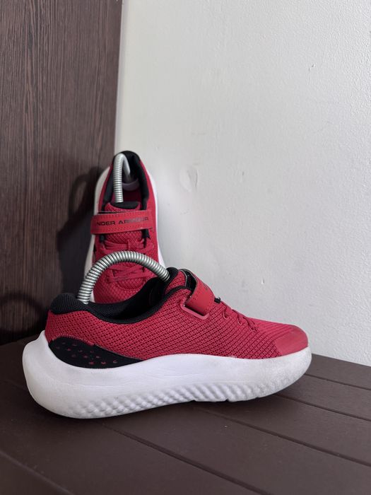 Adidasi under armour 34