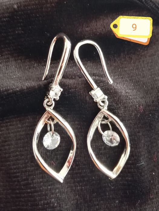Сребърни обеци с печат 925 и камък