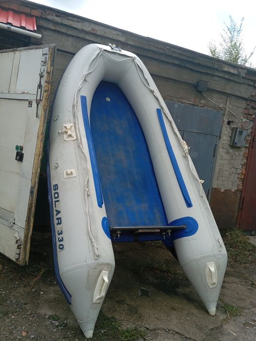 Продам лодку 330 НДНД
