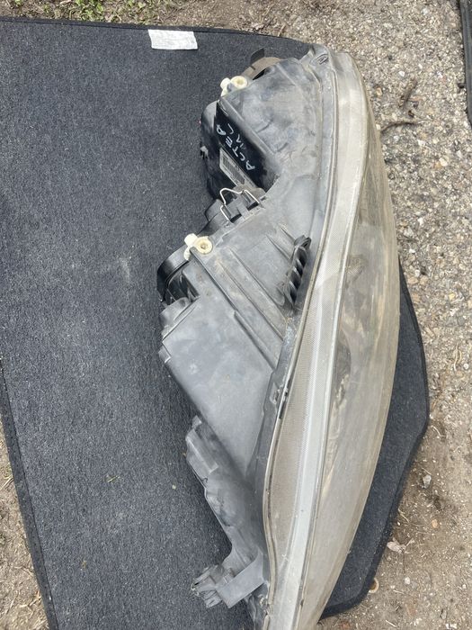 Фар Сеат Алтеа Seat Altea 2011