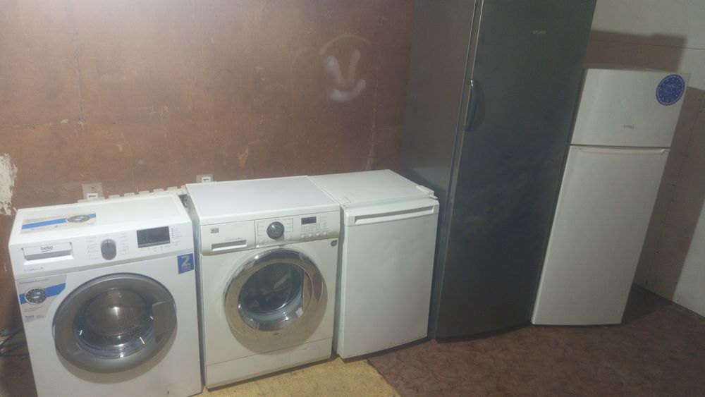 Холодильники, морозильники