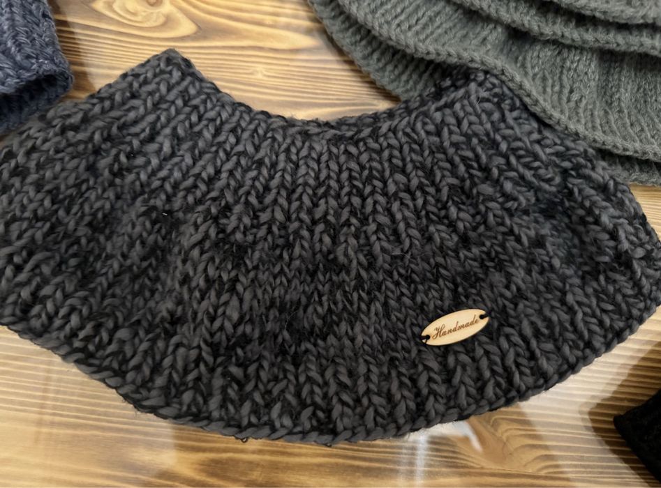 Продам манишки ручная работа