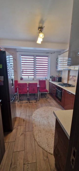 Vând apartament cu 2 camere