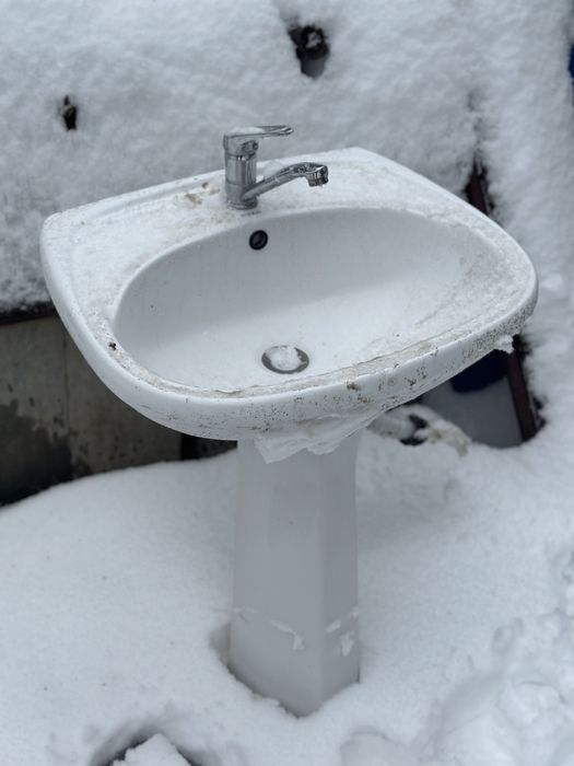 Раковина для ванной комнаты