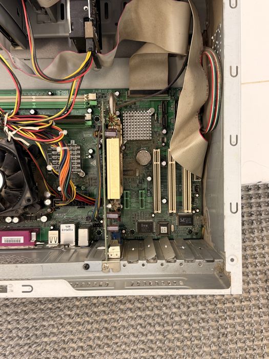 Продам системный блок работает