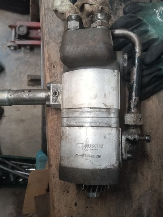 Piese international 624