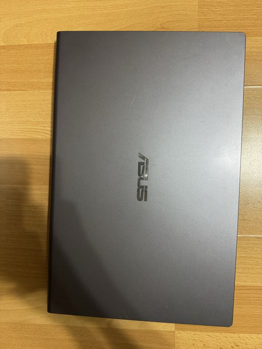 Laptop ASUS VivoBook X509FA / i7 / 20GB RAM / SSD 256GB / Windows 11 Pro