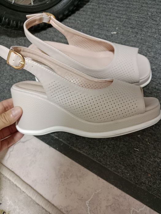 басаножка  платформа и туфли 35размер