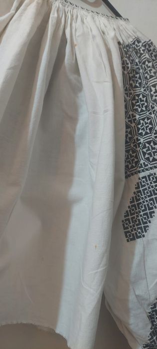 Ie autentică Bucovina, cusută manual, colecție excepțională,120 de ani