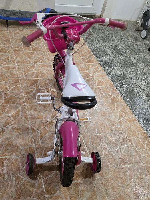 Децки велосипед      .