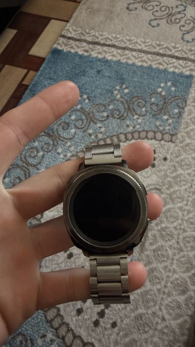 Если сегодня заберешь Продам часы самсунг спортивная