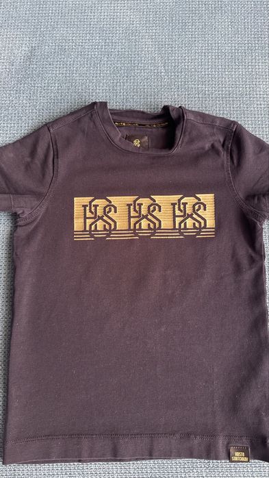 Тениска на HS ,98-104см.Цена 10€