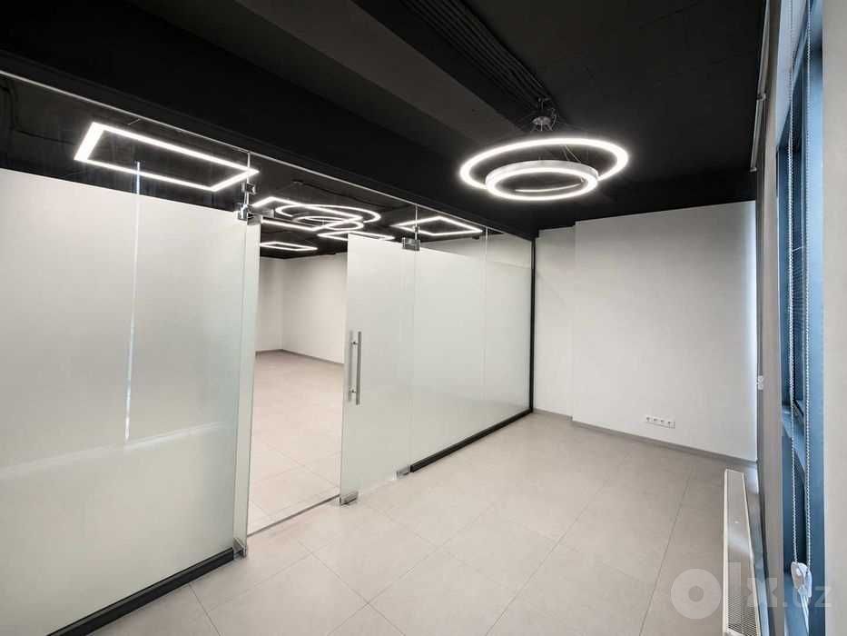 Срочно продаётся помещение 84 м² в центре — 1 линия Аэропорт Яккасарай