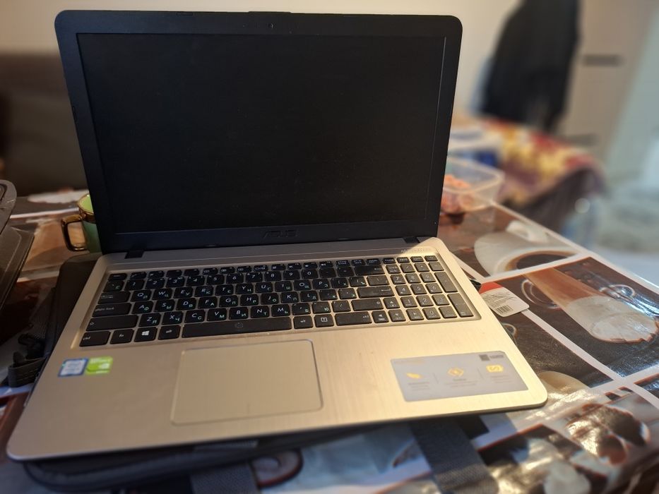 Ноутбук ASUS X540UV-GQ009T
