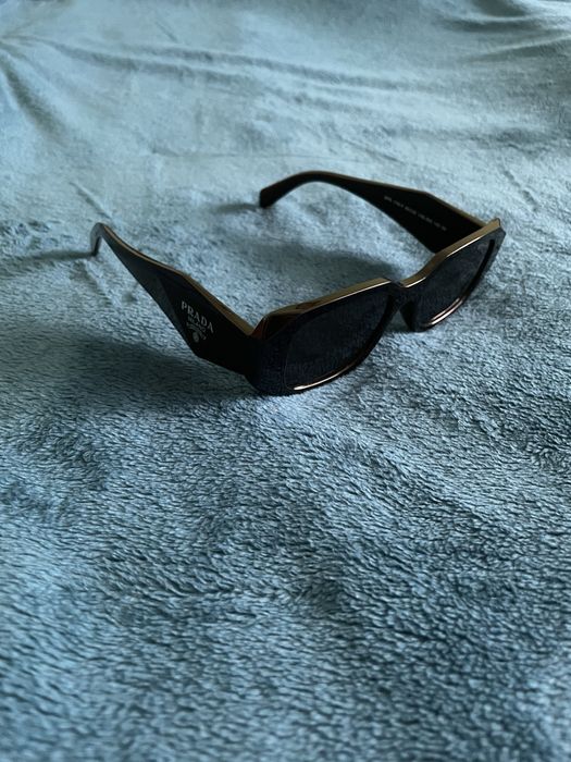 Ochelari de soare prada