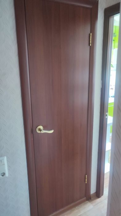 Продам межкомнатные двери