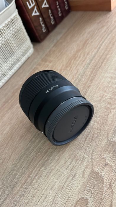 объектив Sony FE 50 mm f/1.8