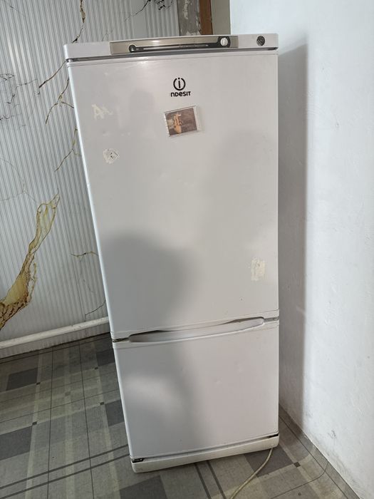 Холодильник даром