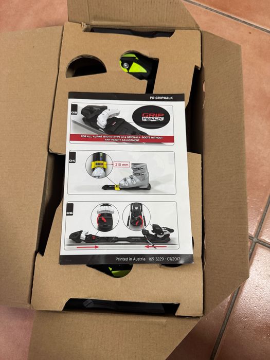 Legături de schiuri Fischer noi