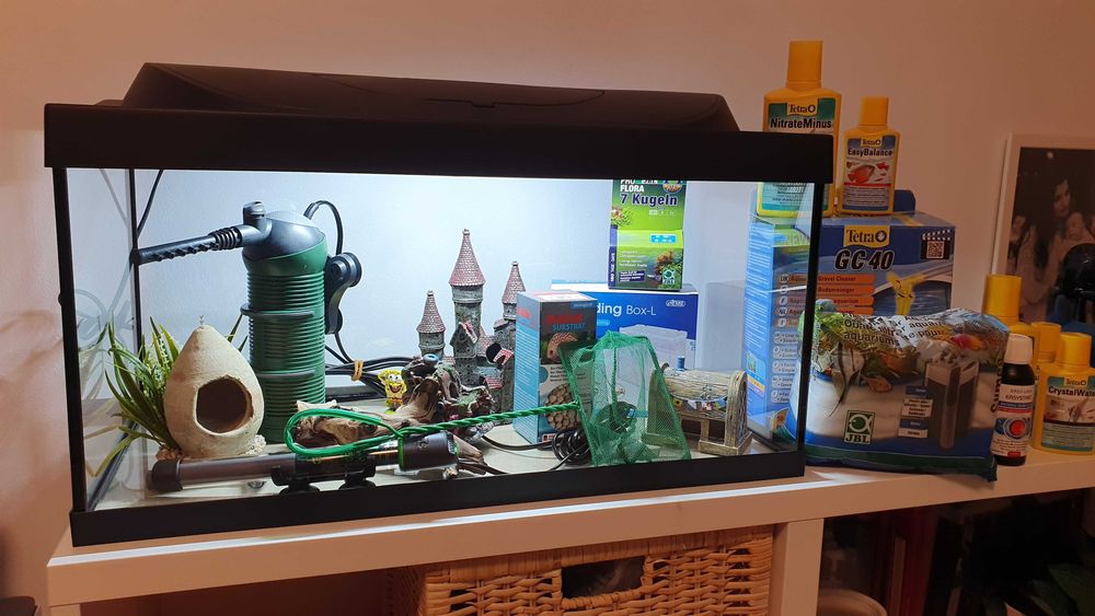 Acvariu Pesti 54 Litri Cu Tot Ce Trebuie