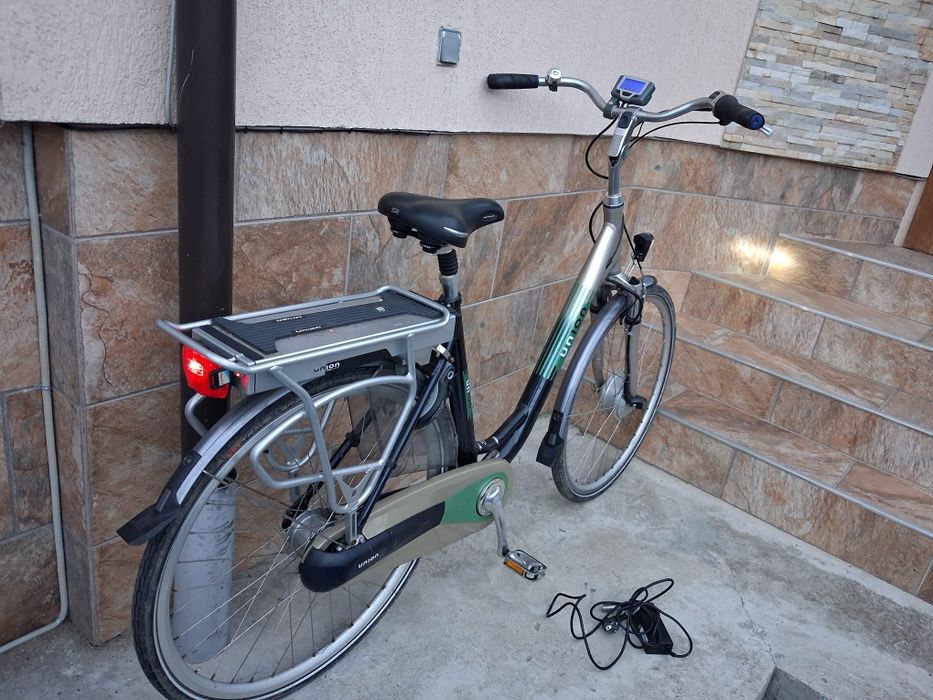 Vând bicicletă electrică