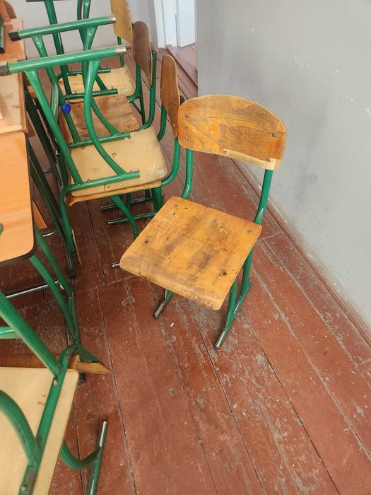 Parta va stul komplekt so'tiladi - Продается комплект столов и стульев